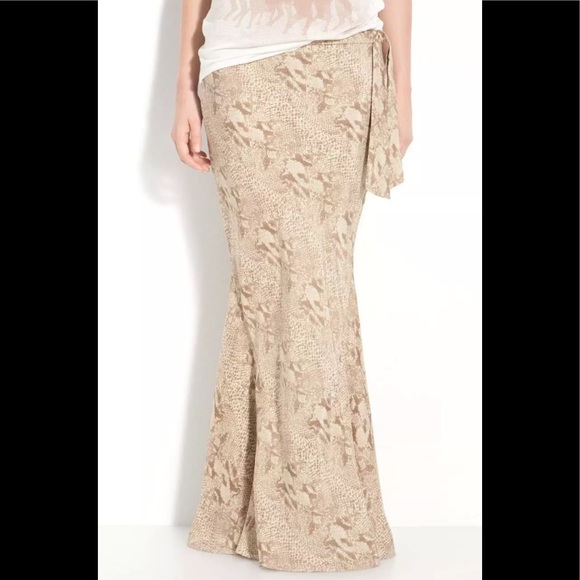 COPY - HAUTE HIPPIE NWOT BIAS CUT SILK MAXI SKIRT…